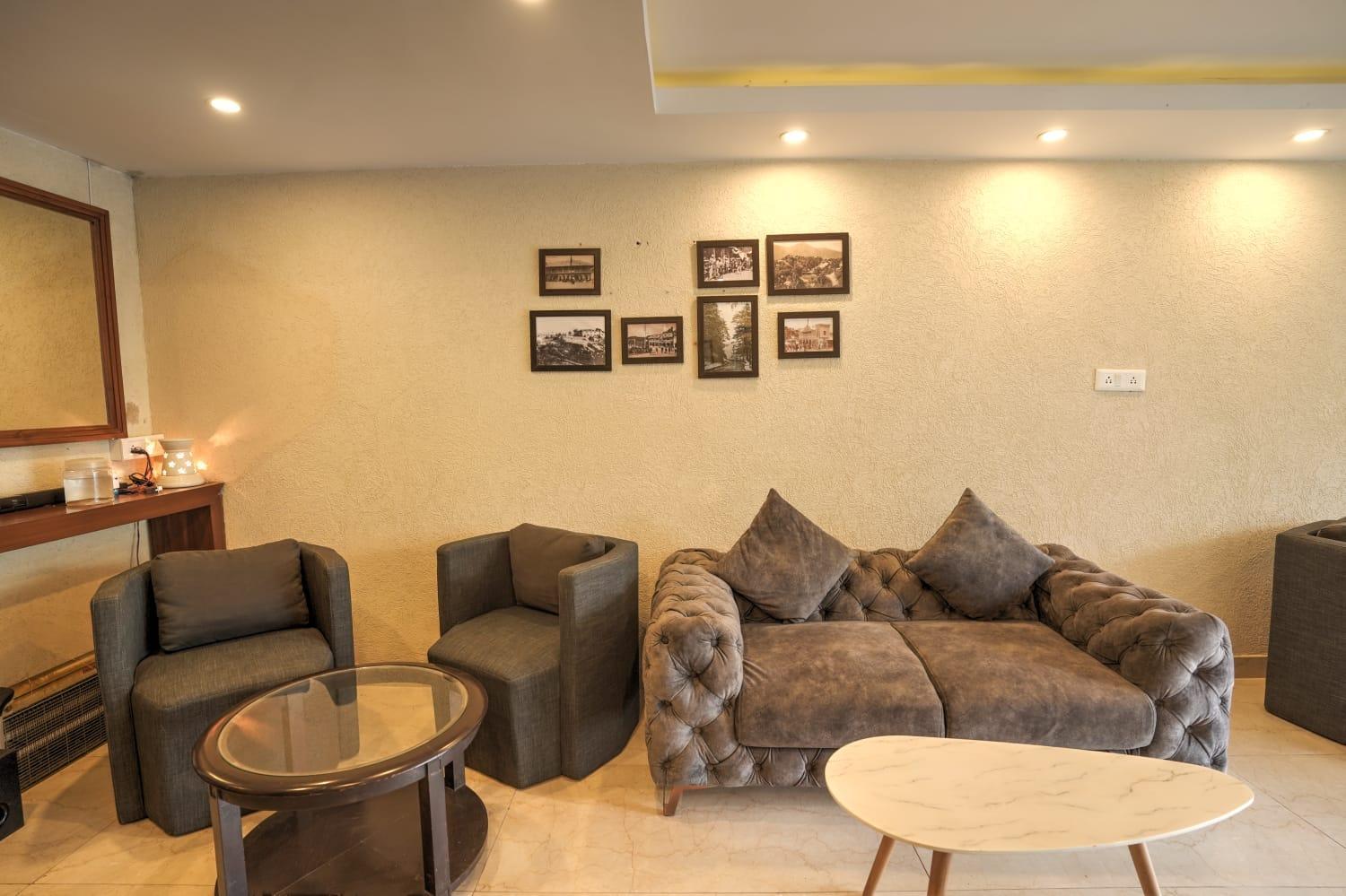The Bunkk Inn Hotel & Restaurant Массури Экстерьер фото